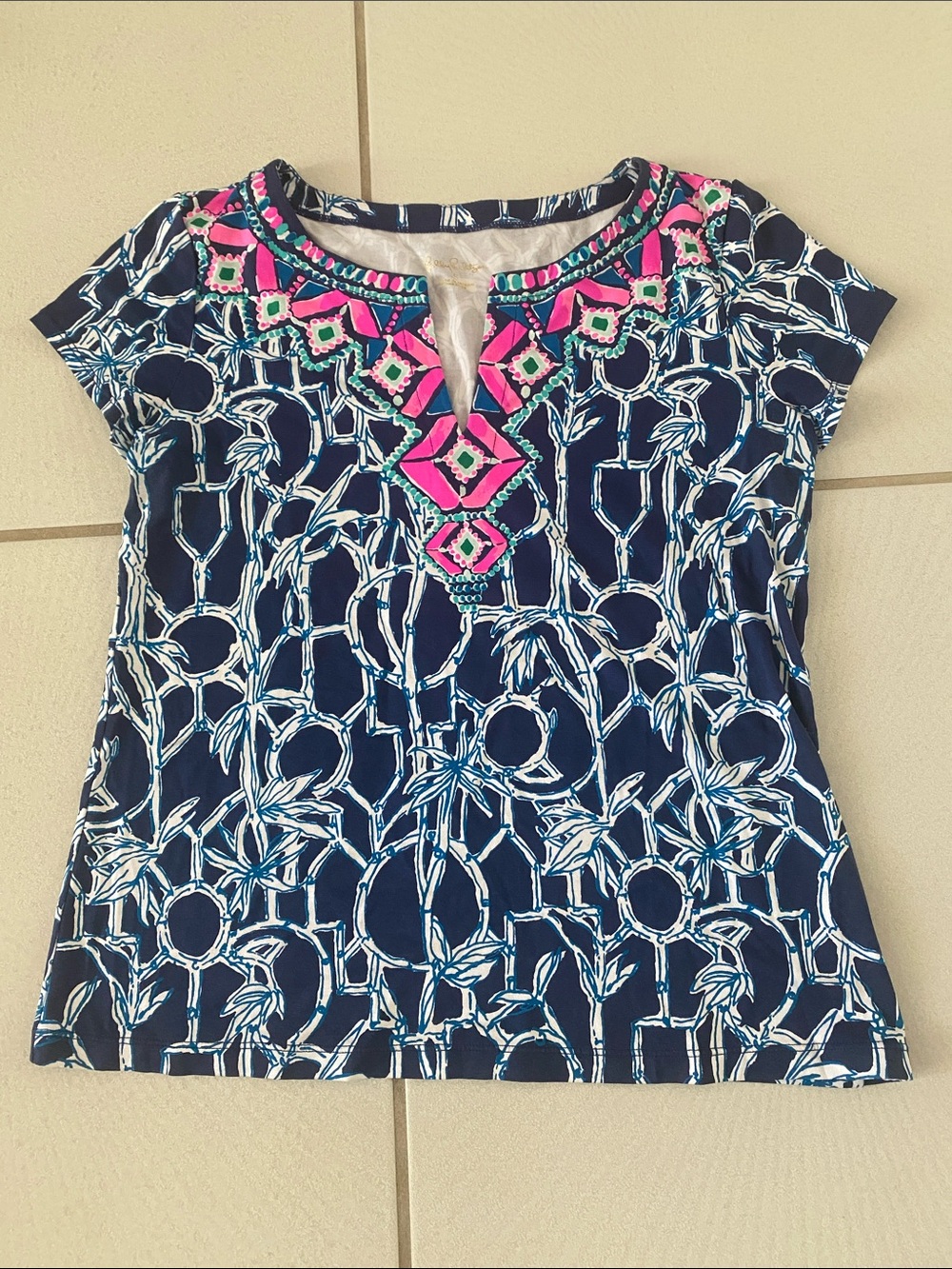 Lilly Pulitzer ALORA Top High Tide Navy Lucky Bamboo Engineered. Small